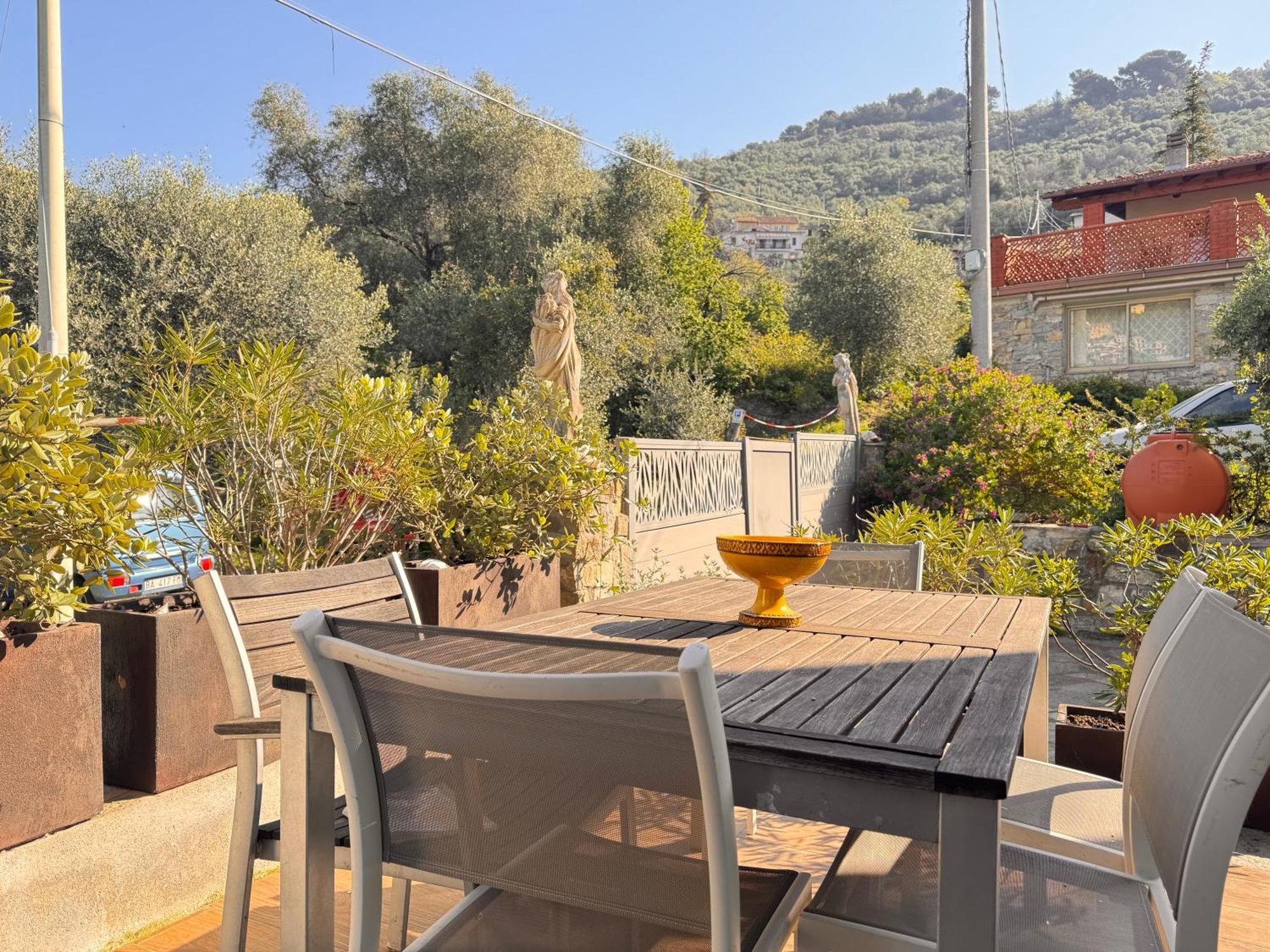 Villa Casa Bisou Italia Wifi Et Parking Free Privato à Diano San Pietro Extérieur photo
